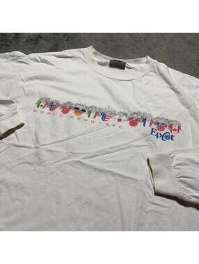 Vintage 90s Epcot World Showcase Disney Long Sleeve T Shirt Large USA